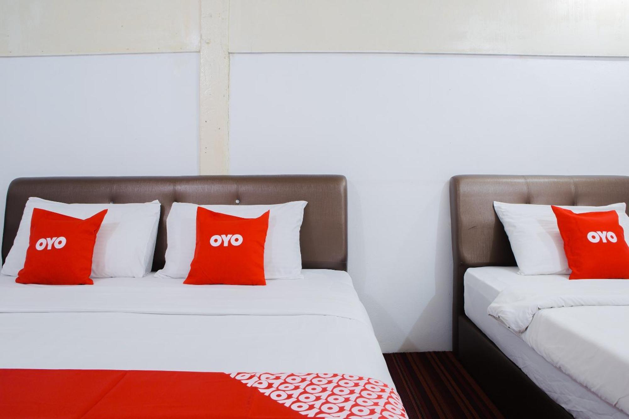 Oyo 90037 The 7 Lodge Tambunan Esterno foto