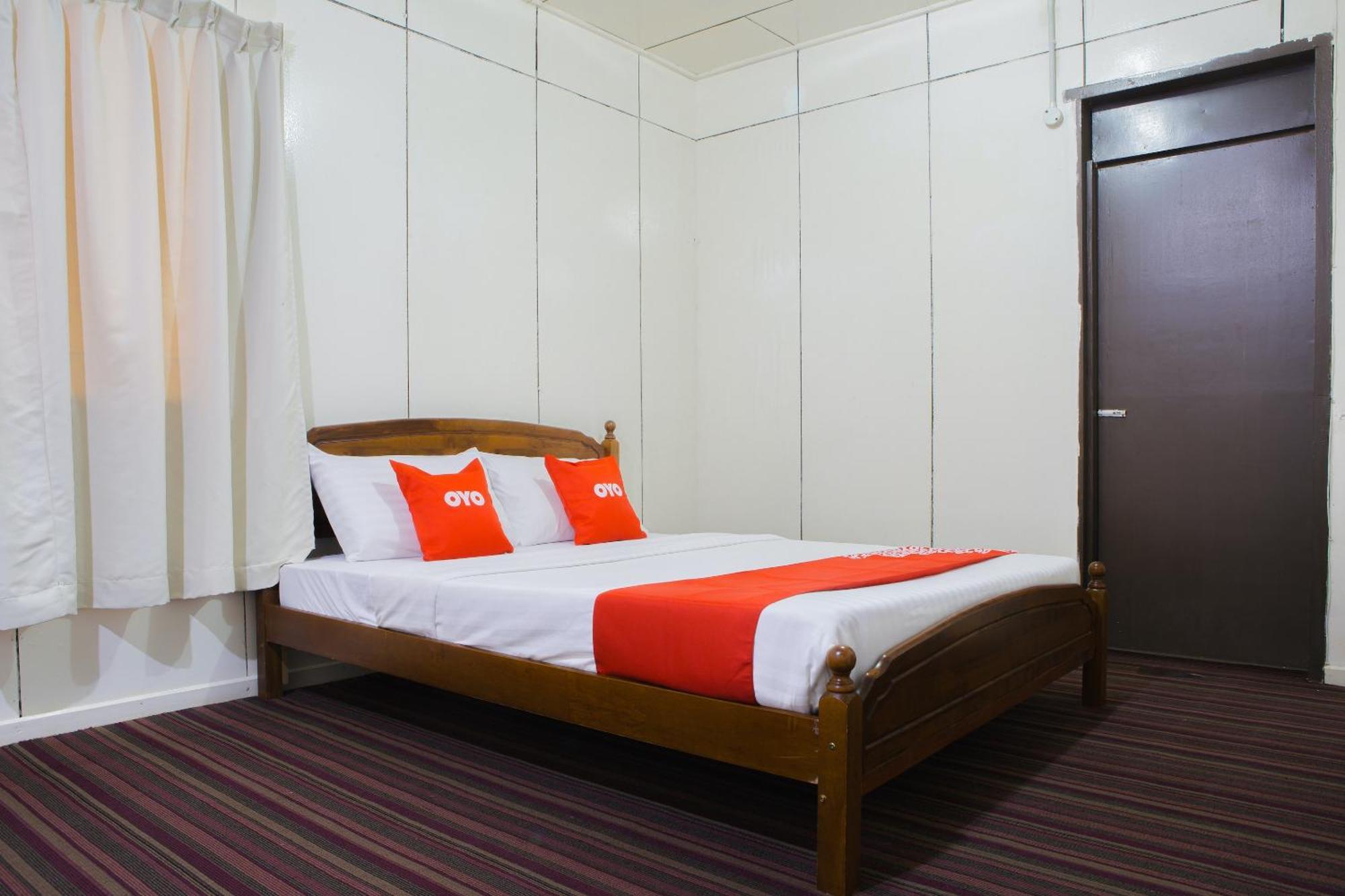 Oyo 90037 The 7 Lodge Tambunan Esterno foto